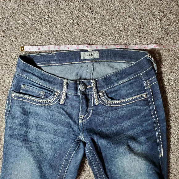 daytrip Leo Bootcut Dark Wash Faded Low Rise Studded Women's Jeans Size 25L - Picture 10 of 14